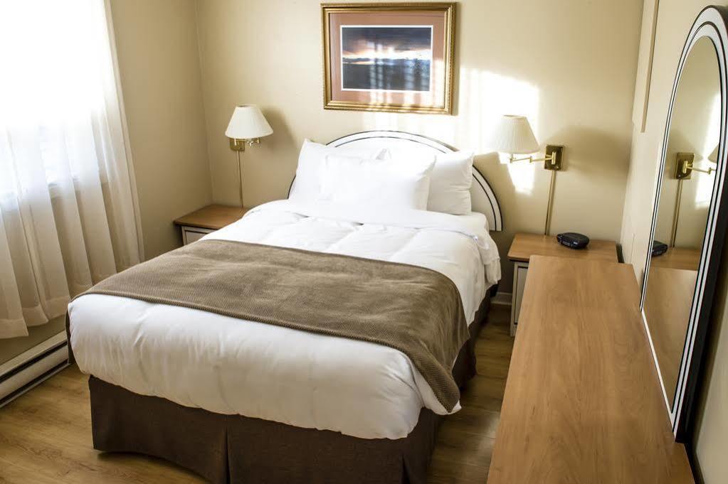 Days Inn By Wyndham Riviere-Du-Loup Ruang foto